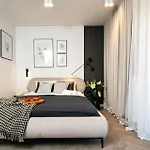 Apartment Kwintesencja Wygody W Centrum 26 I 63 By Na Dni Wroclaw